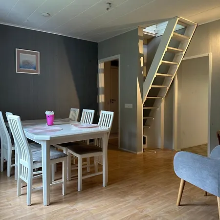 Wooden House 2 Bedrooms Apartamento